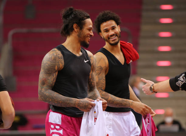 若雅克松是 若雅克松是